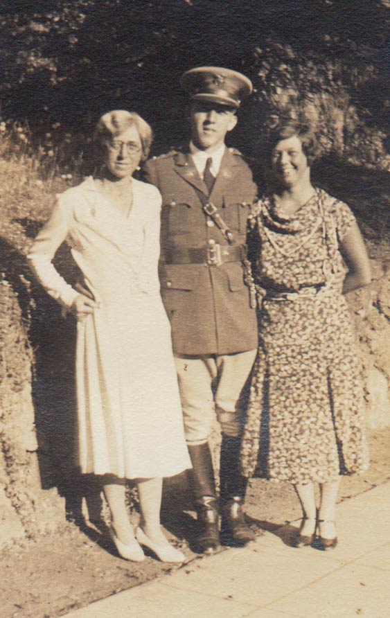 Mother (L), B.R. Baldwin and Sister, August 9, 1931 (Source: Baldwin Family)